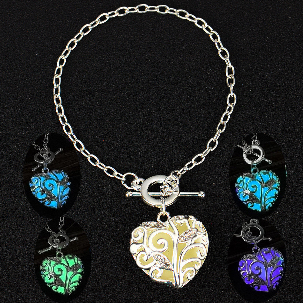 Glow In the Dark Heart Charms Bracelet Christmas Gift for Daugher Mum